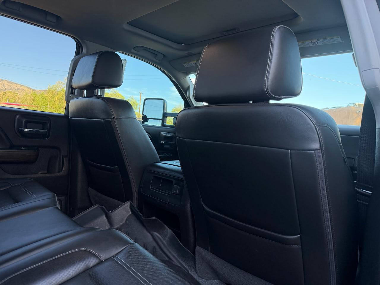 GMC Sierra 2500HD Denali Crew Cab 4WD 2019