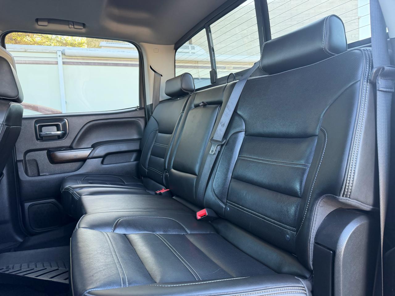 GMC Sierra 2500HD Denali Crew Cab 4WD 2019