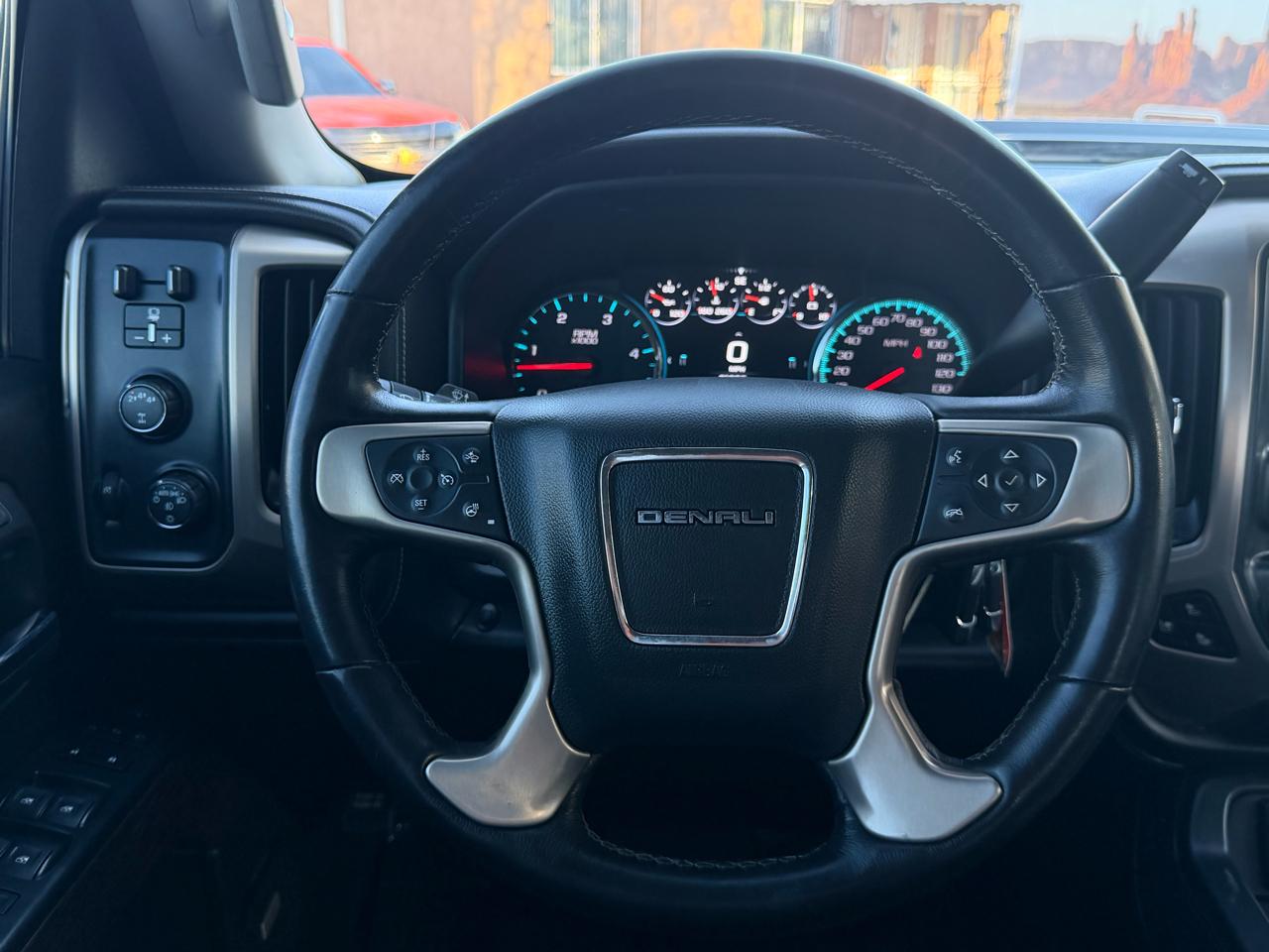 GMC Sierra 2500HD Denali Crew Cab 4WD 2019