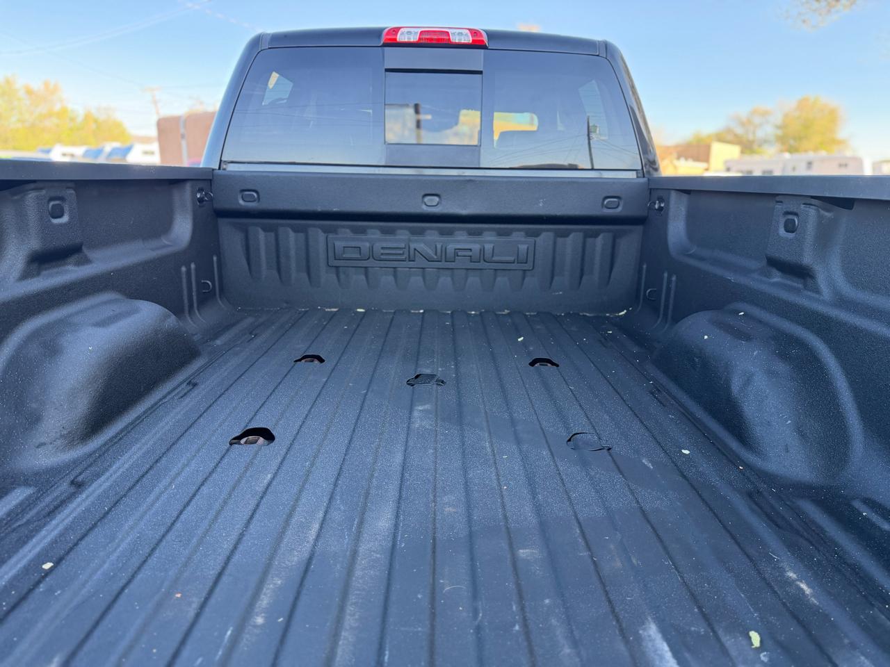 GMC Sierra 2500HD Denali Crew Cab 4WD 2019