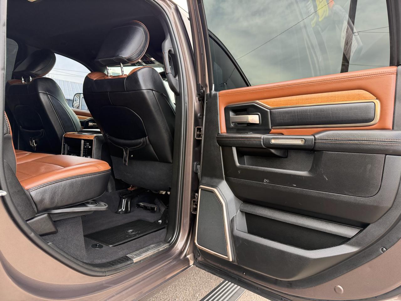 RAM 3500 Longhorn Crew Cab LWB 4WD DRW 2020