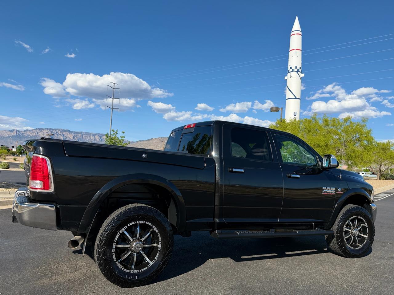 RAM 2500 Laramie Crew Cab SWB 4WD 2017