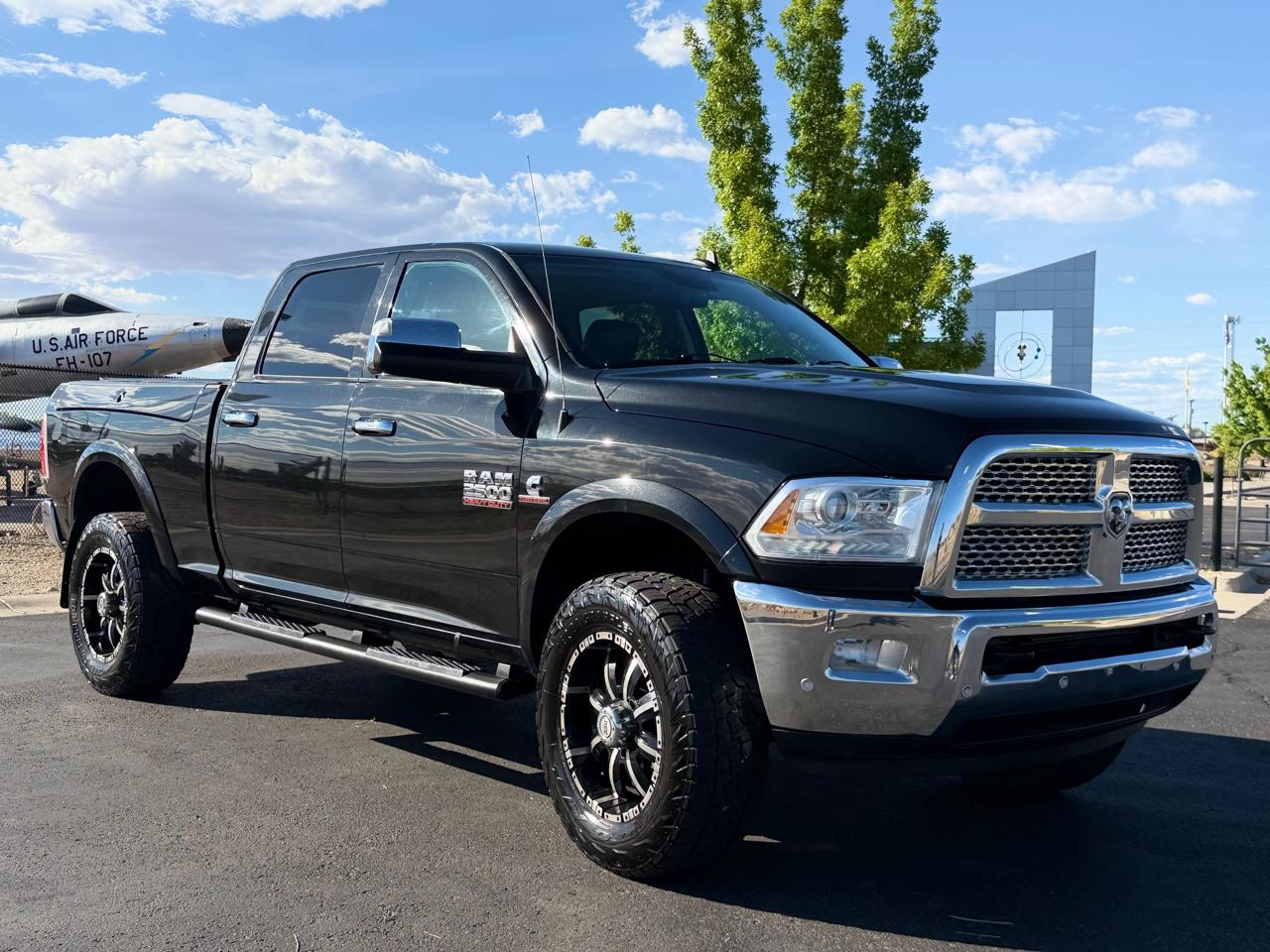RAM 2500 Laramie Crew Cab SWB 4WD 2017