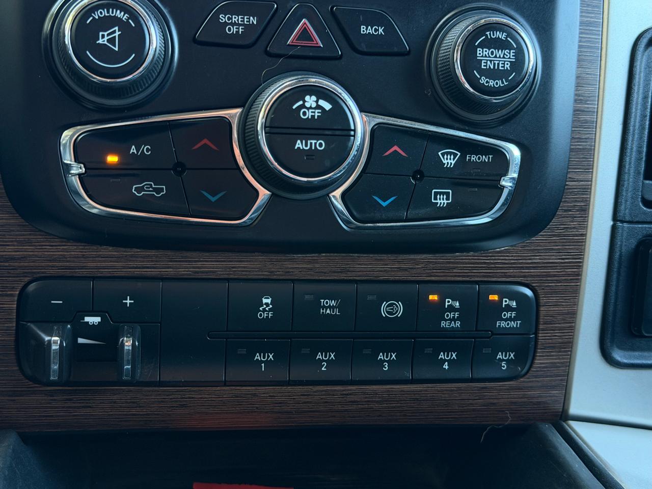 RAM 2500 Laramie Crew Cab SWB 4WD 2017