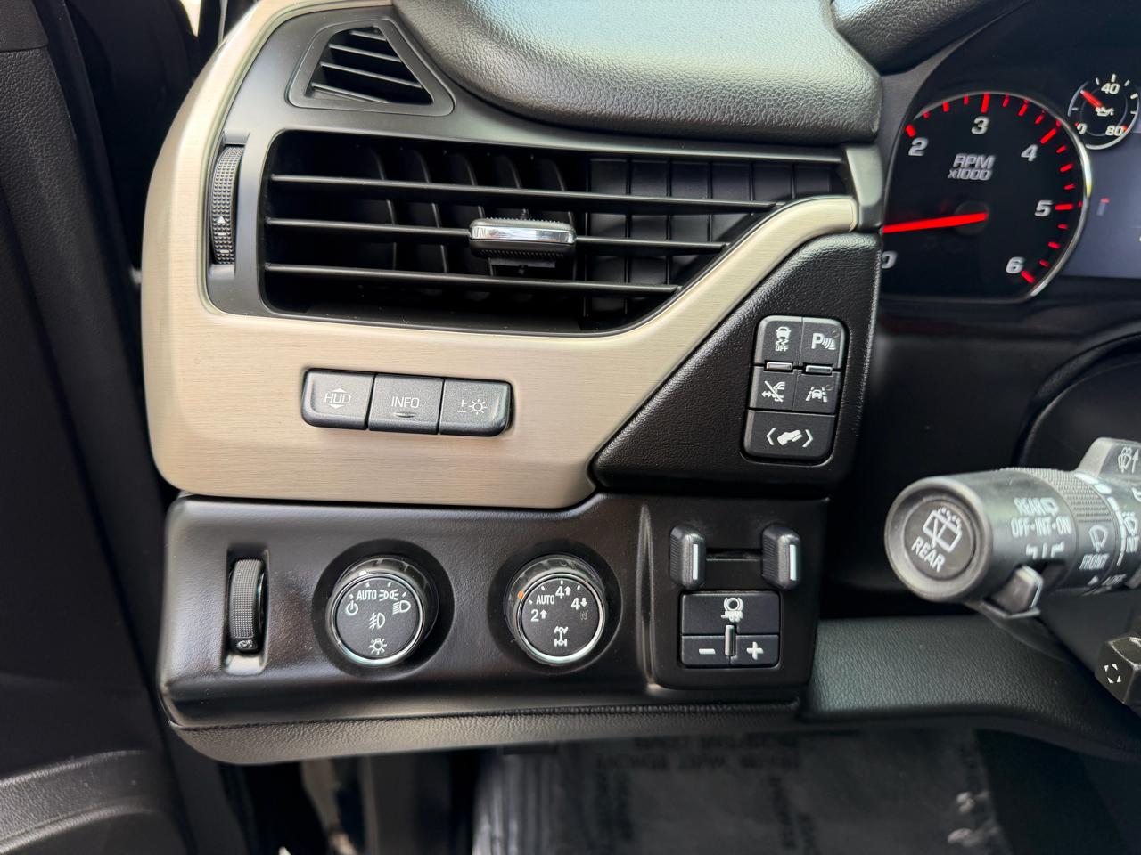 GMC Yukon XL Denali 4WD 2016