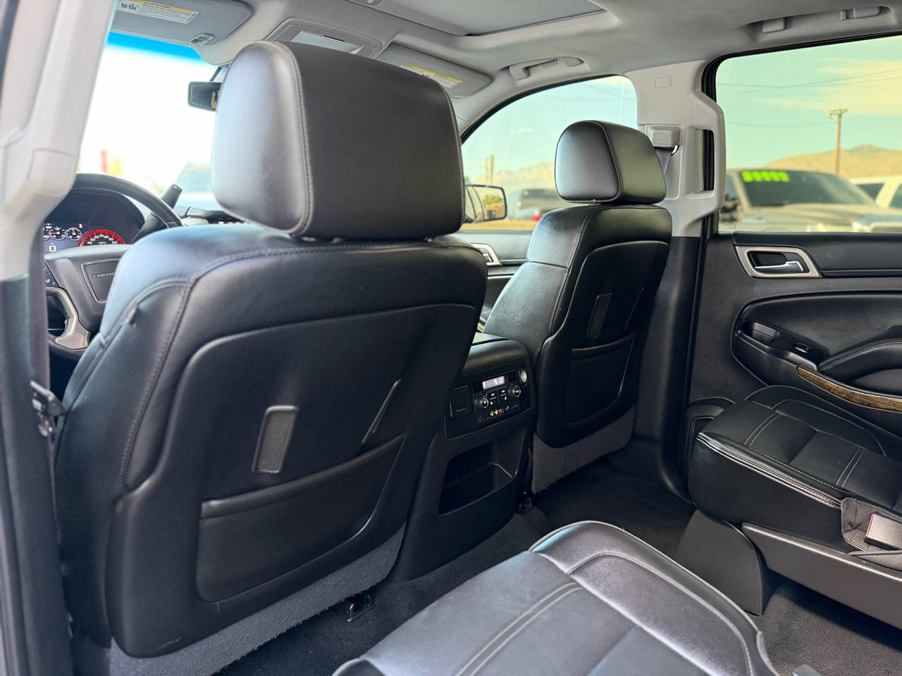 GMC Yukon XL Denali 4WD 2016
