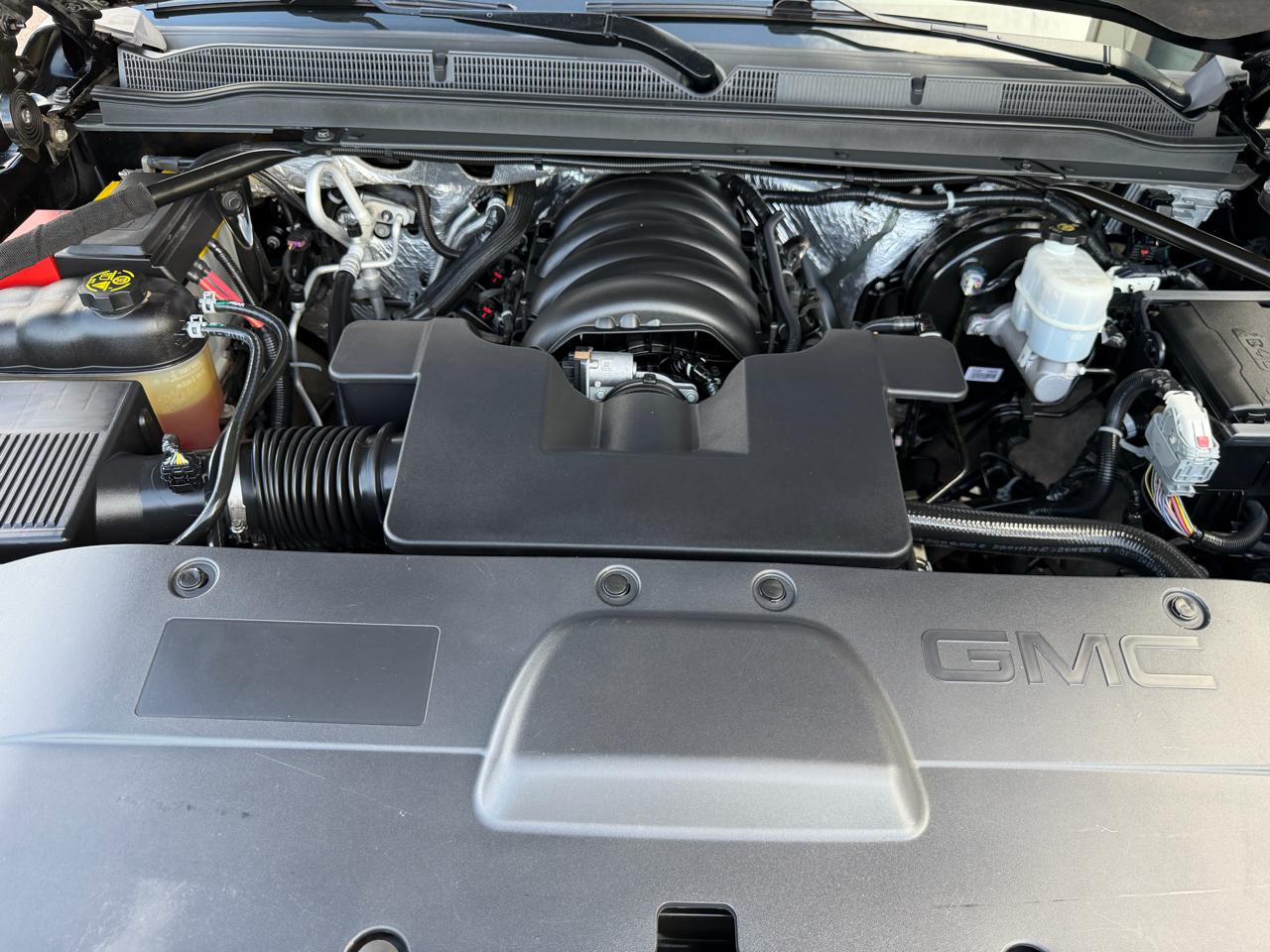 GMC Yukon XL Denali 4WD 2016
