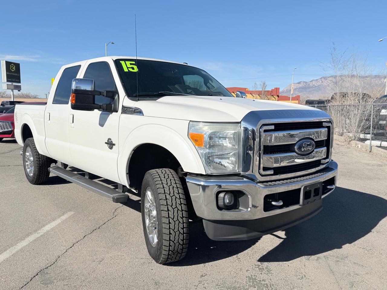 Ford F-350 SD Lariat Crew Cab 4WD 2015