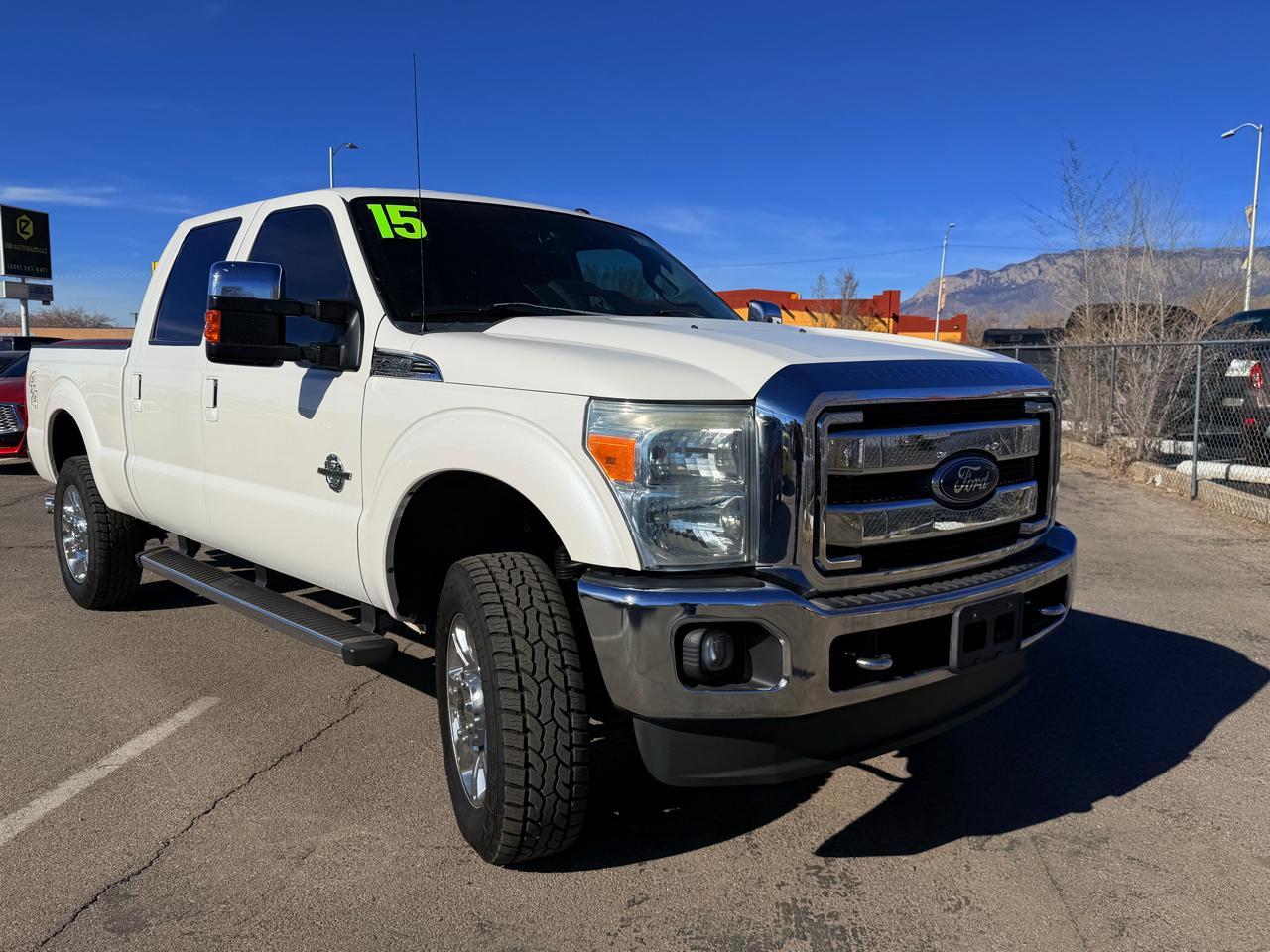Ford F-350 SD Lariat Crew Cab 4WD 2015