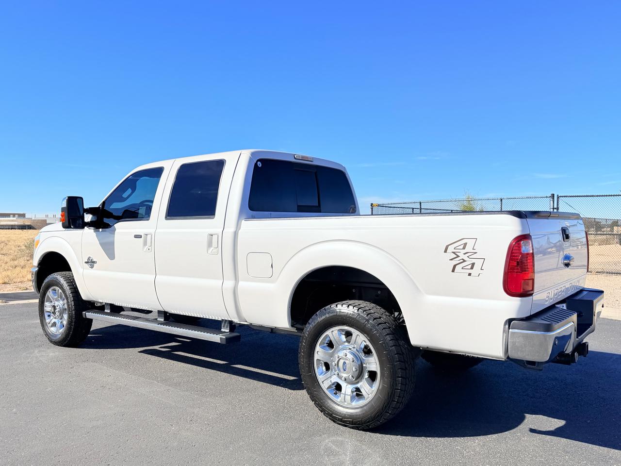Ford F-350 SD Lariat Crew Cab 4WD 2015