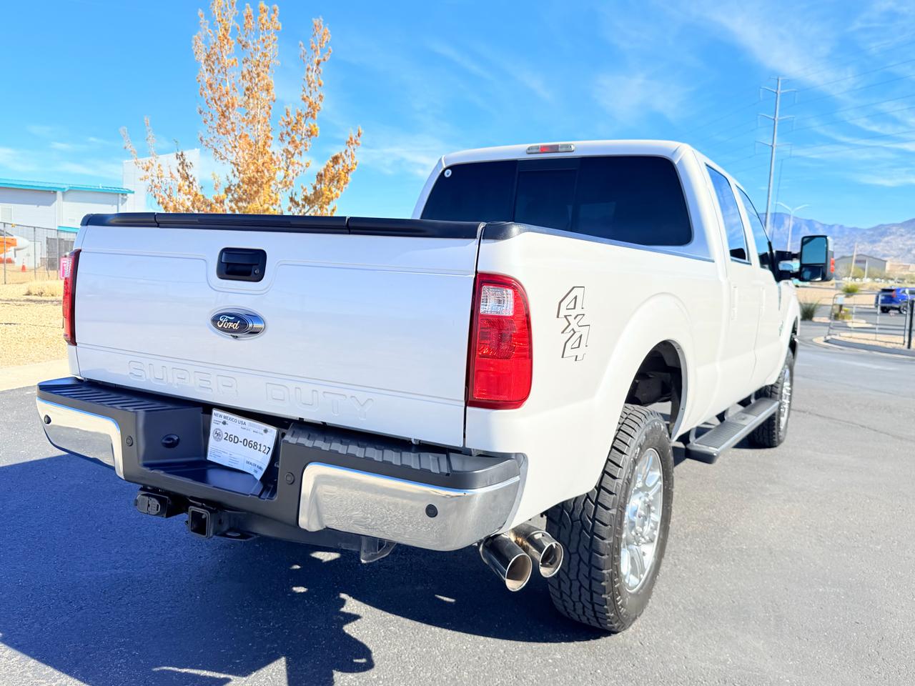 Ford F-350 SD Lariat Crew Cab 4WD 2015