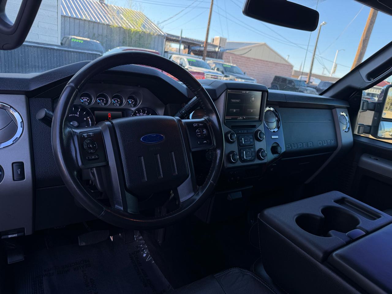 Ford F-350 SD Lariat Crew Cab 4WD 2015