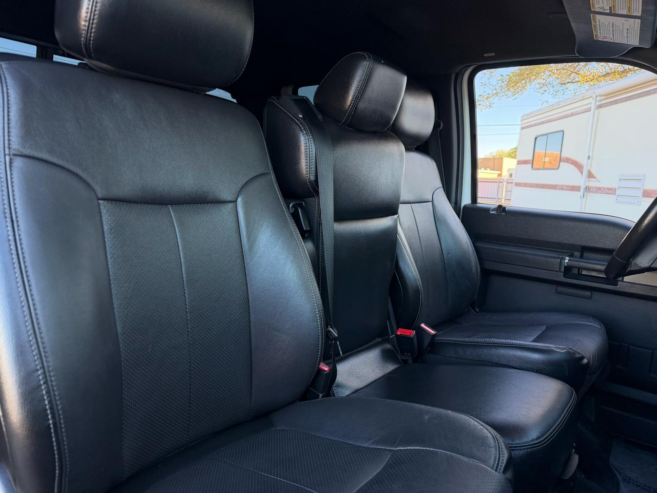 Ford F-350 SD Lariat Crew Cab 4WD 2015