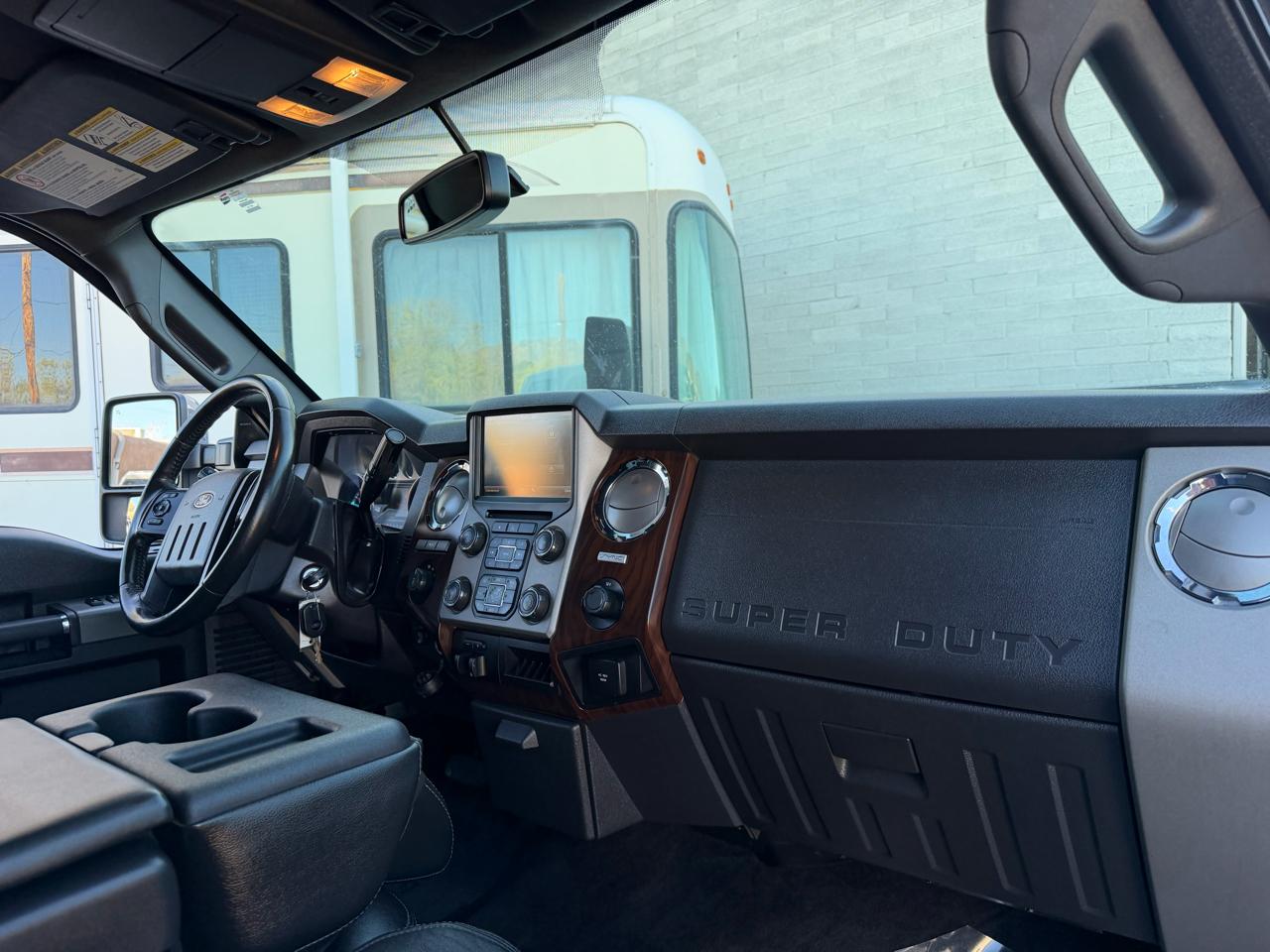 Ford F-350 SD Lariat Crew Cab 4WD 2015