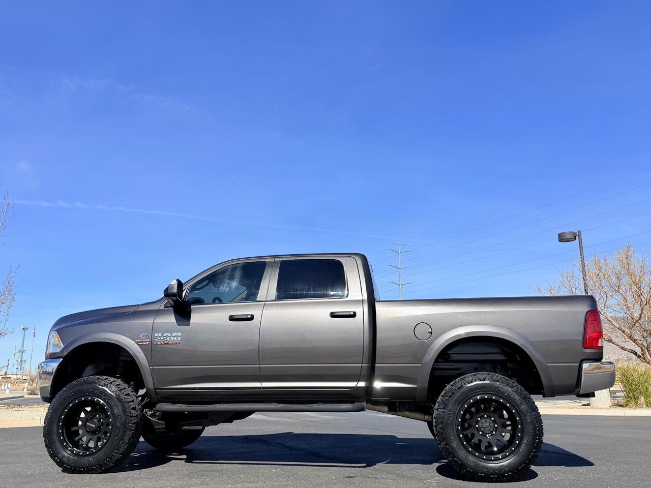 RAM 2500 Laramie Crew Cab SWB 4WD 2017