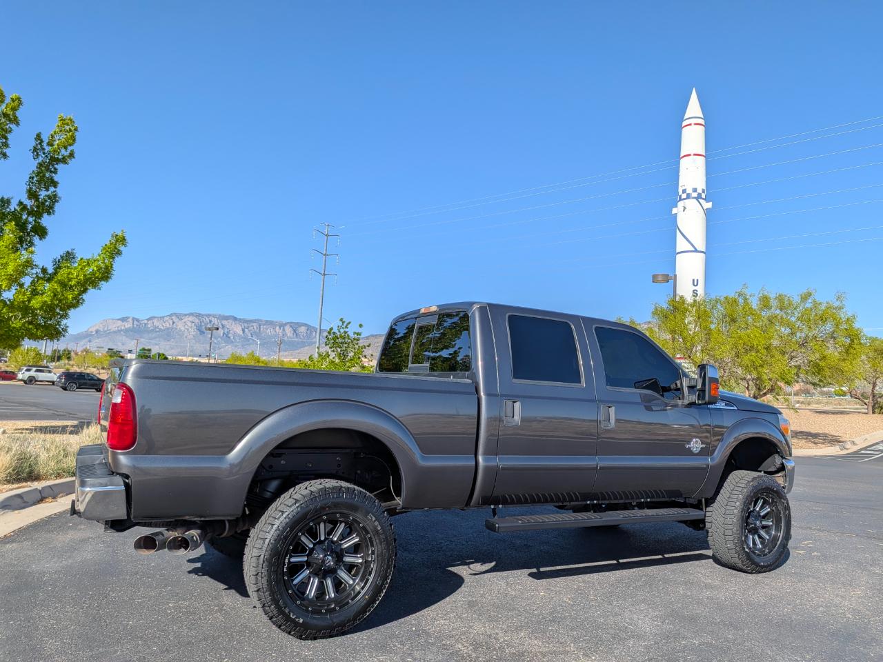 Ford F-250 SD XLT Crew Cab 4WD 2016