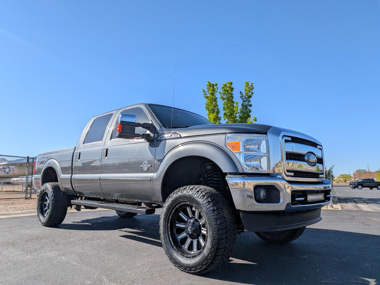 Ford F-250 SD XLT Crew Cab 4WD 2016