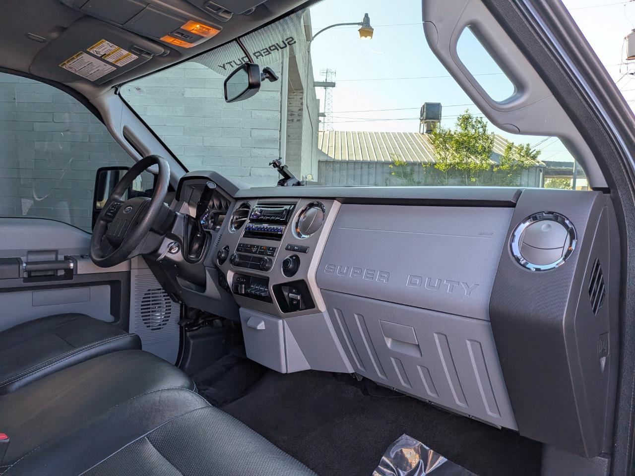 Ford F-250 SD XLT Crew Cab 4WD 2016