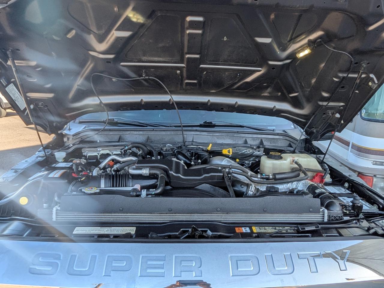 Ford F-250 SD XLT Crew Cab 4WD 2016