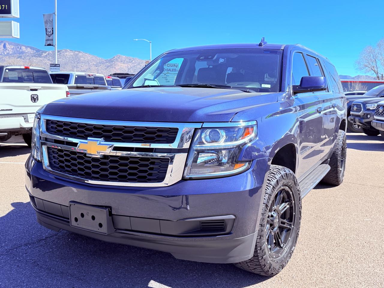 Chevrolet Suburban LT 4WD 2019