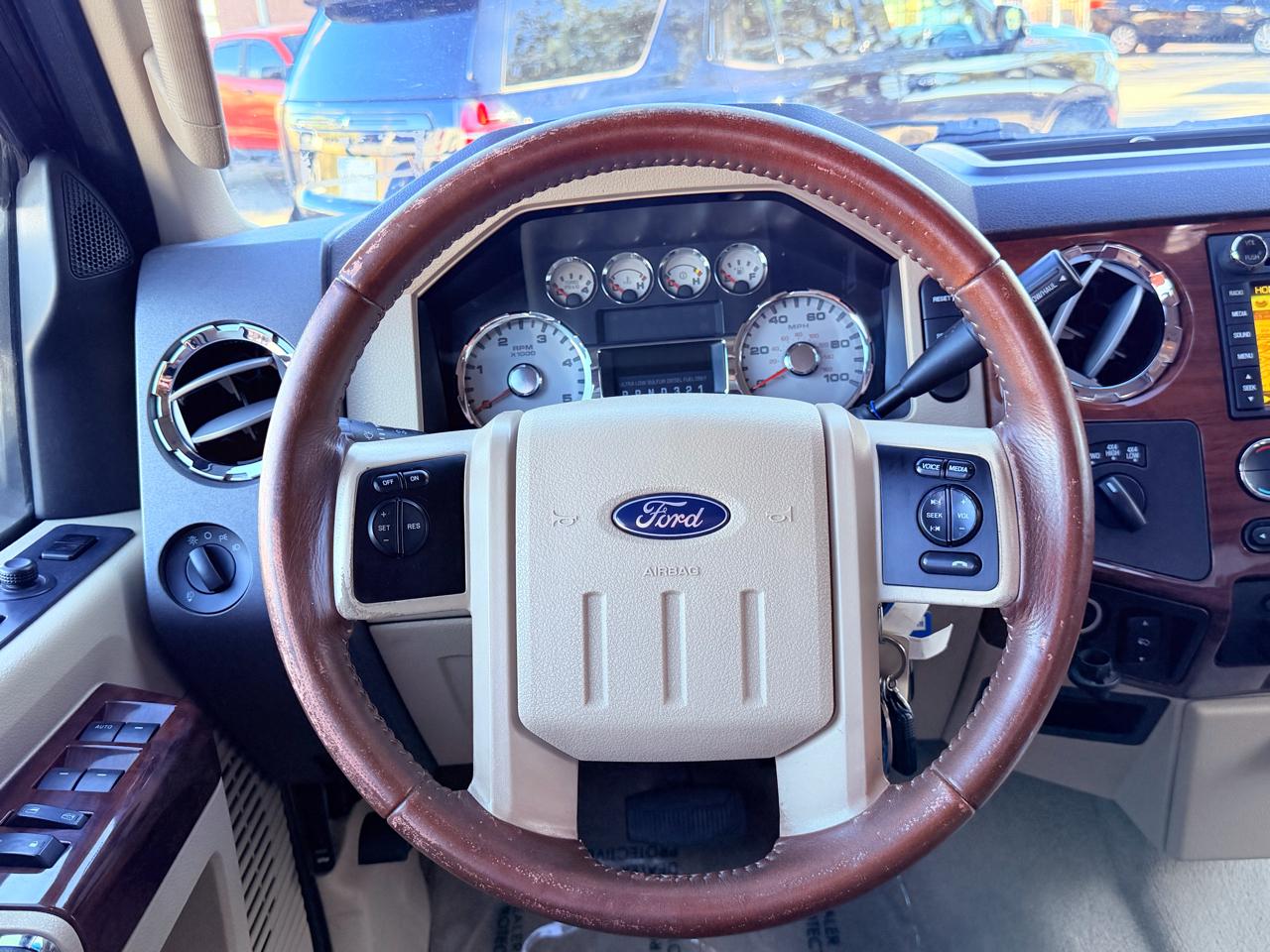 Ford F-350 SD King Ranch Crew Cab Long Bed 4WD 2010