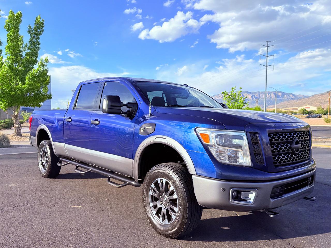 Nissan Titan XD PRO-4X Crew Cab 4WD 2016