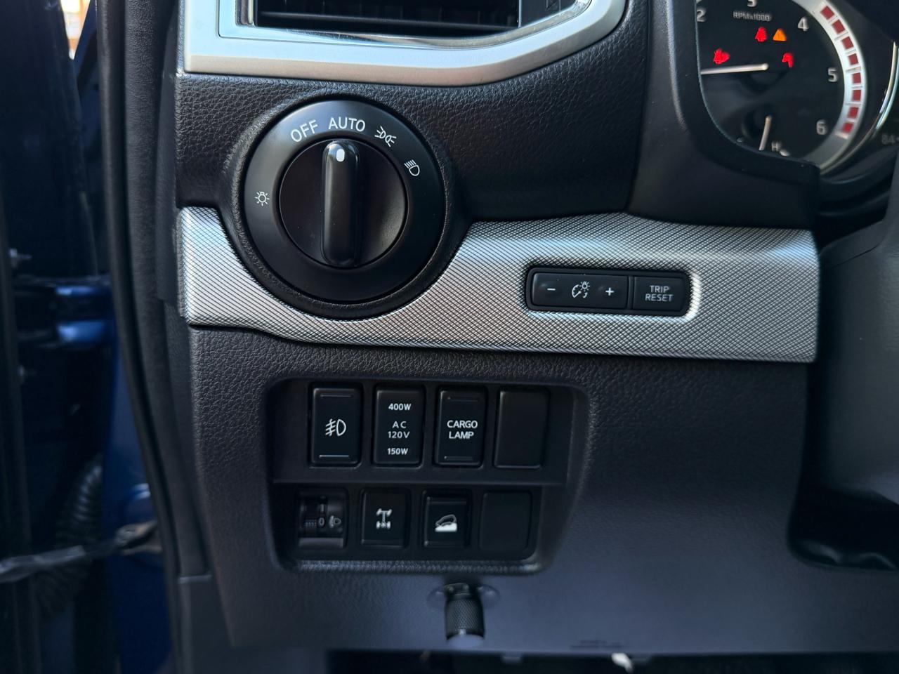 Nissan Titan XD PRO-4X Crew Cab 4WD 2016