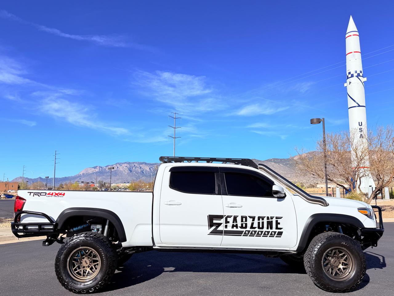 Toyota Tacoma SR5 Double Cab Super Long Bed V6 6AT 4WD 2023