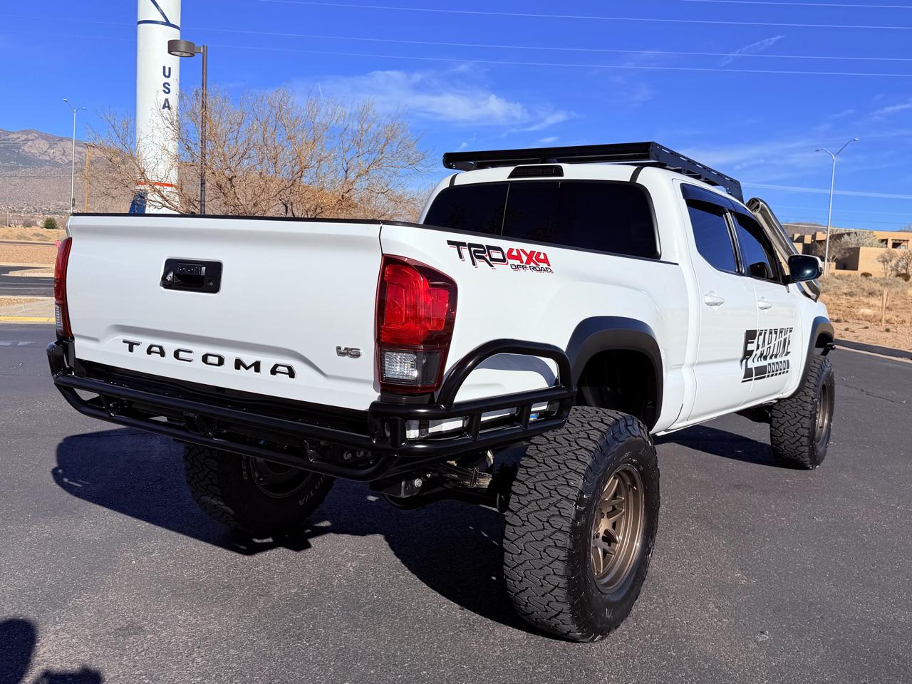 Toyota Tacoma SR5 Double Cab Super Long Bed V6 6AT 4WD 2023