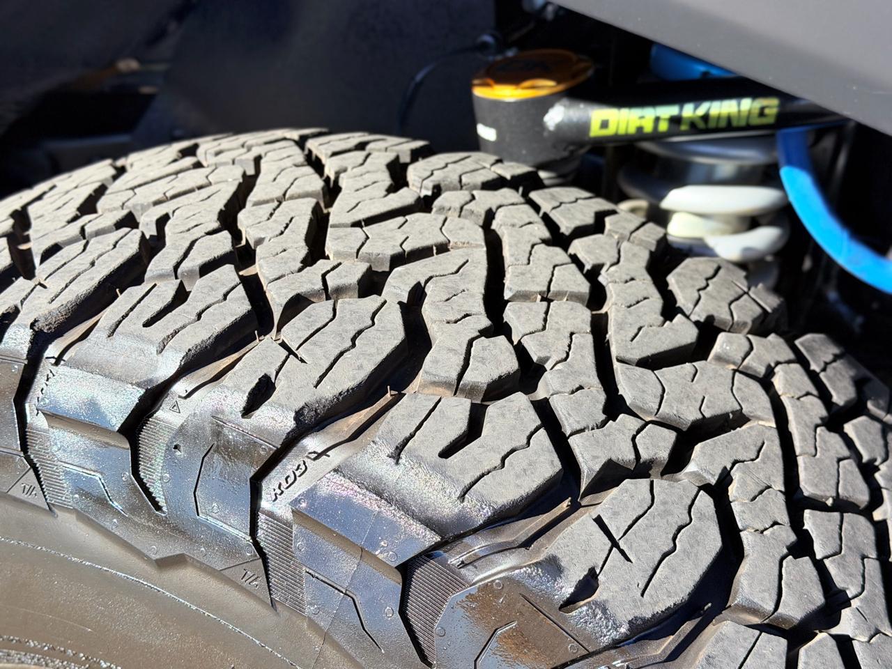 Toyota Tacoma SR5 Double Cab Super Long Bed V6 6AT 4WD 2023