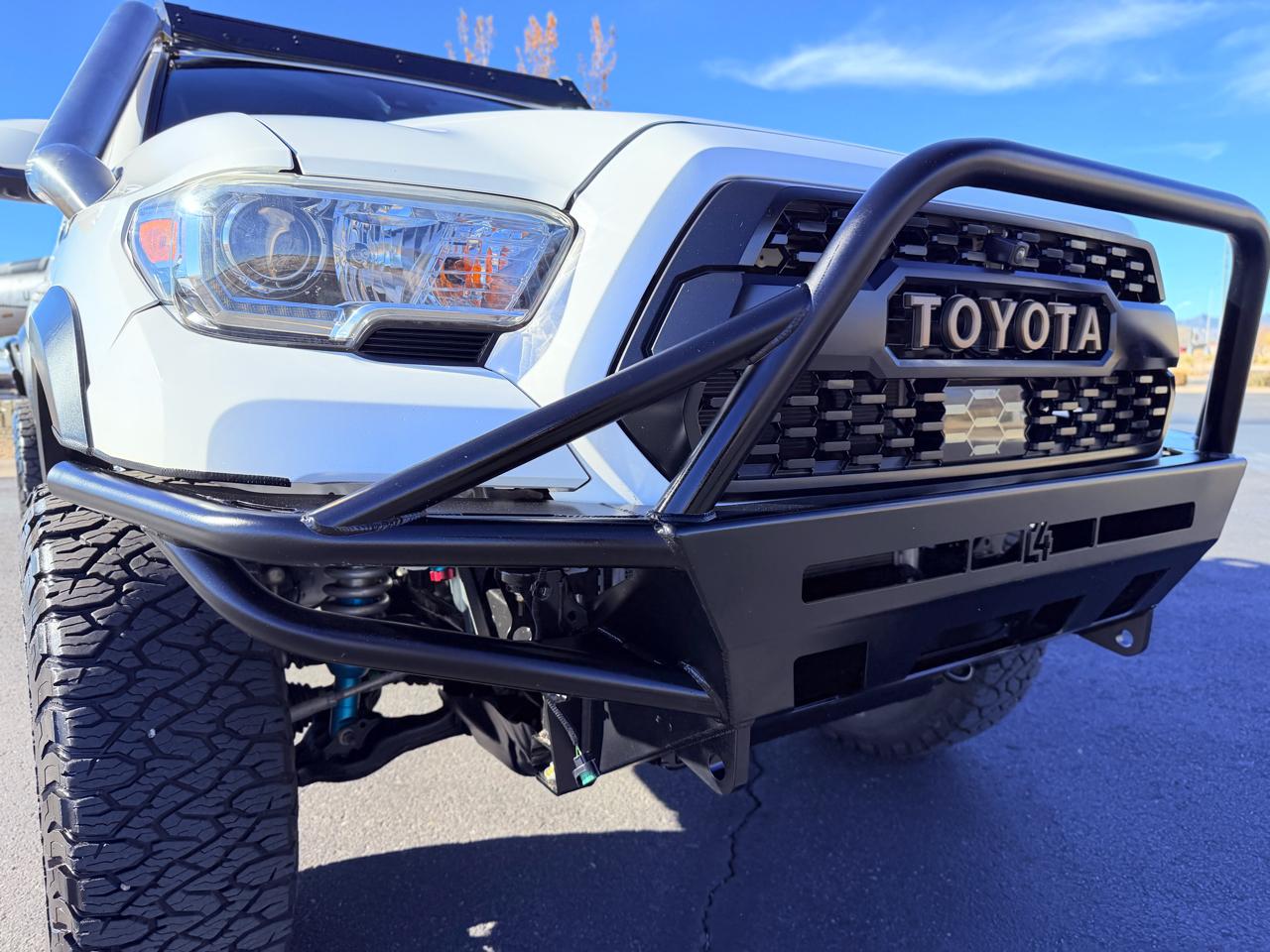 Toyota Tacoma SR5 Double Cab Super Long Bed V6 6AT 4WD 2023