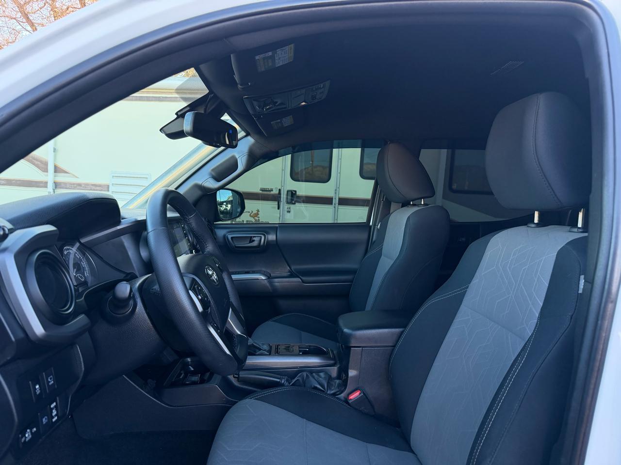 Toyota Tacoma SR5 Double Cab Super Long Bed V6 6AT 4WD 2023