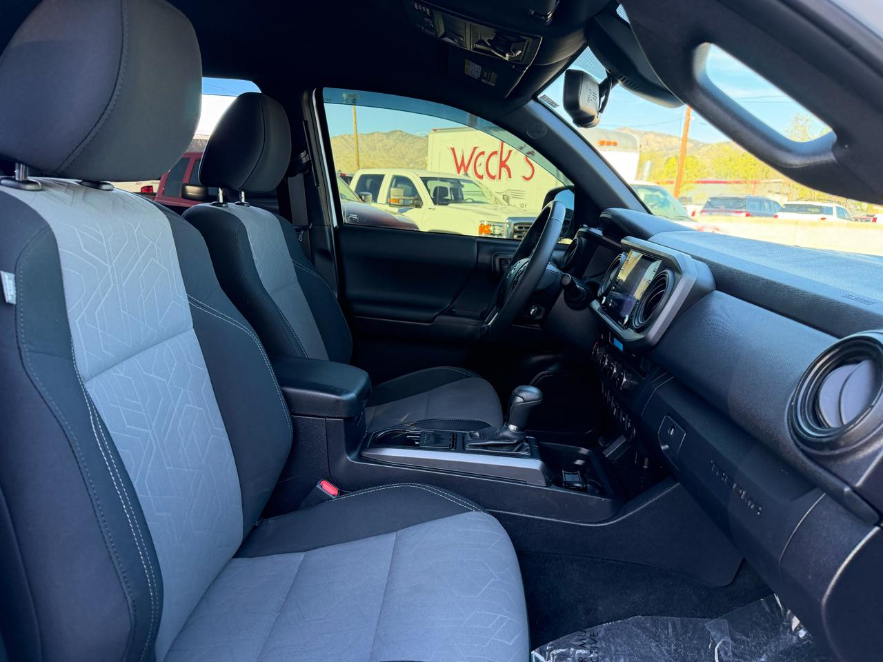 Toyota Tacoma SR5 Double Cab Super Long Bed V6 6AT 4WD 2023