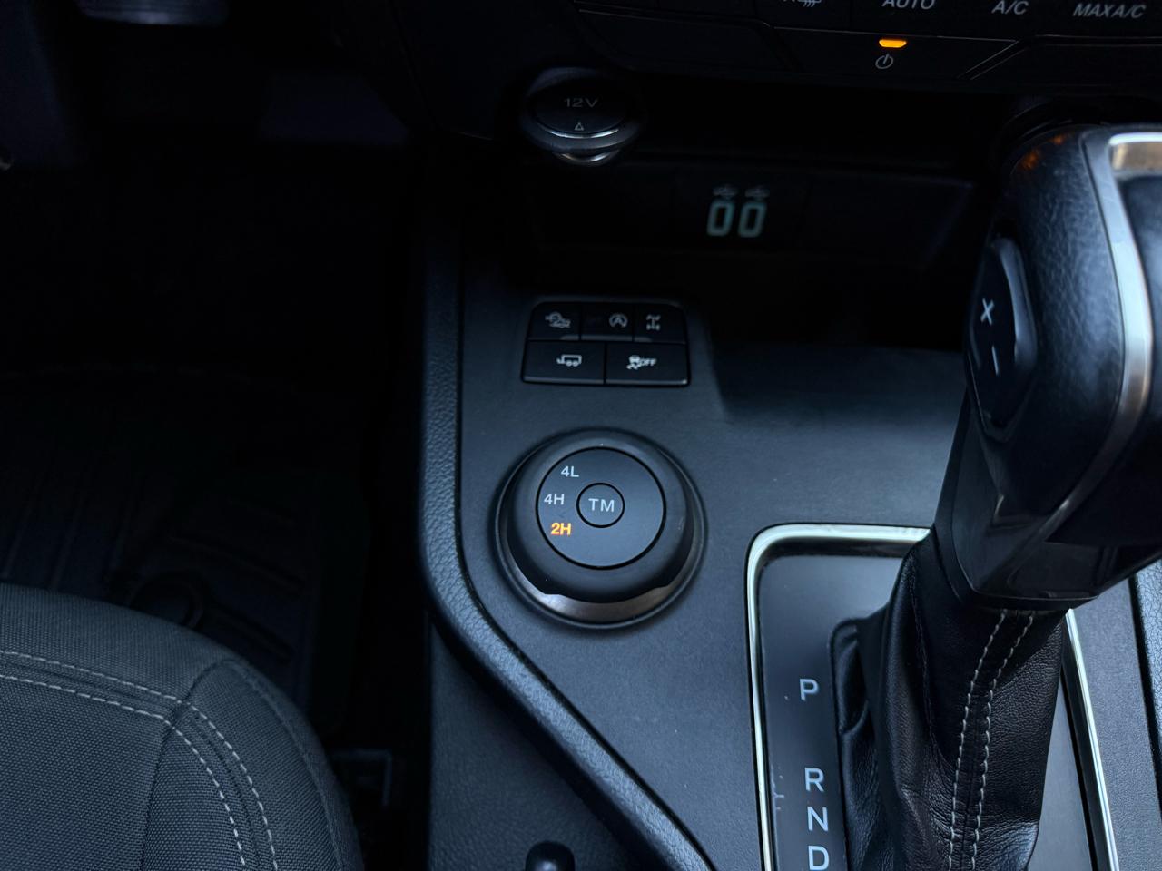 Ford F-250 SD Lariat Crew Cab 4WD 2016