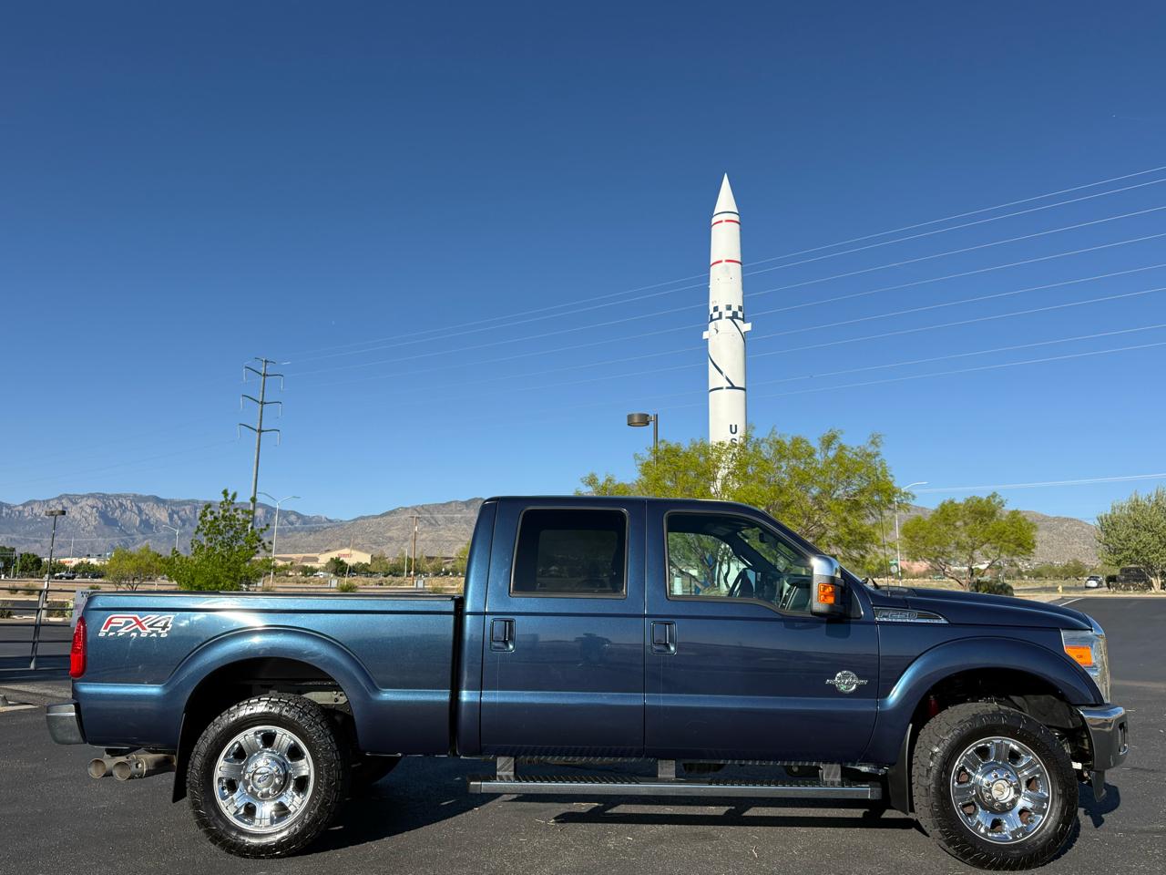 Ford F-250 SD Lariat Crew Cab 4WD 2016