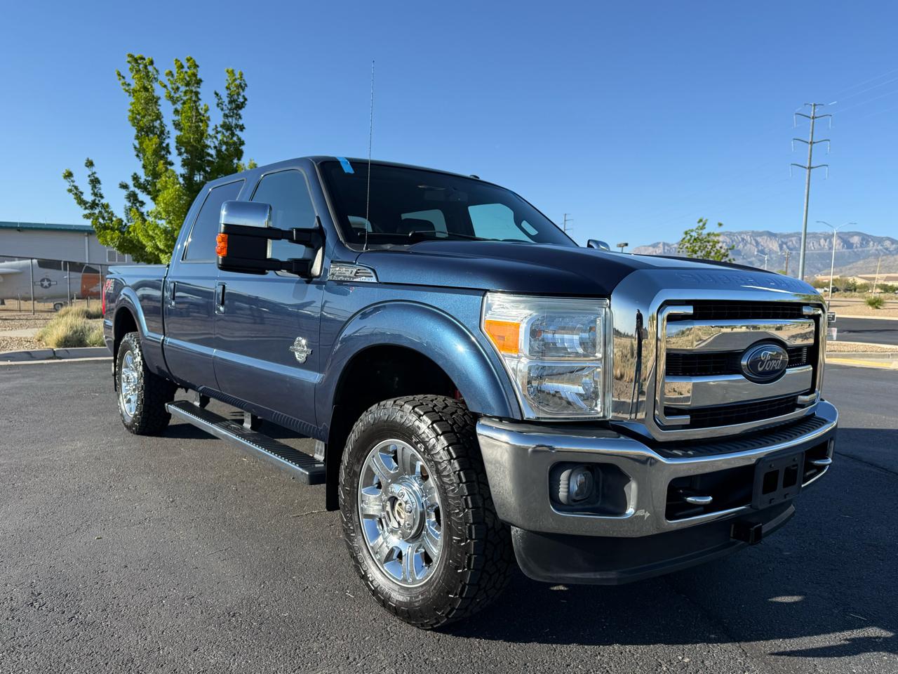Ford F-250 SD Lariat Crew Cab 4WD 2016