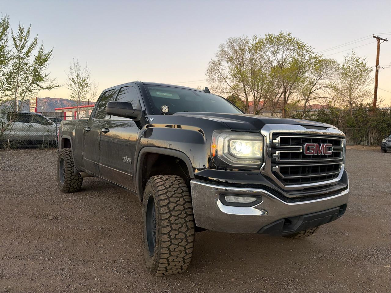 GMC Sierra 1500 SLE Double Cab 4WD 2019