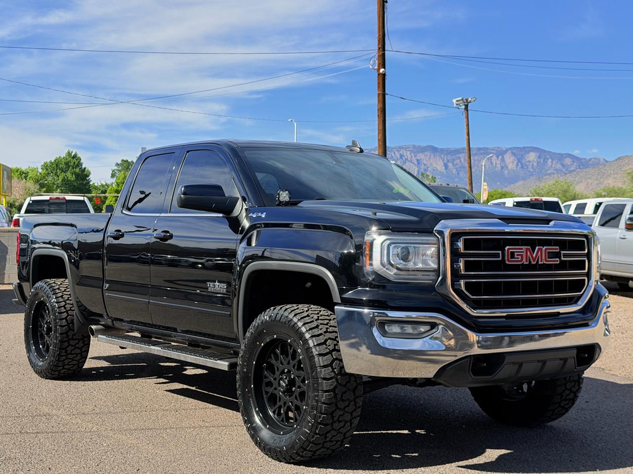 GMC Sierra 1500 SLE Double Cab 4WD 2019