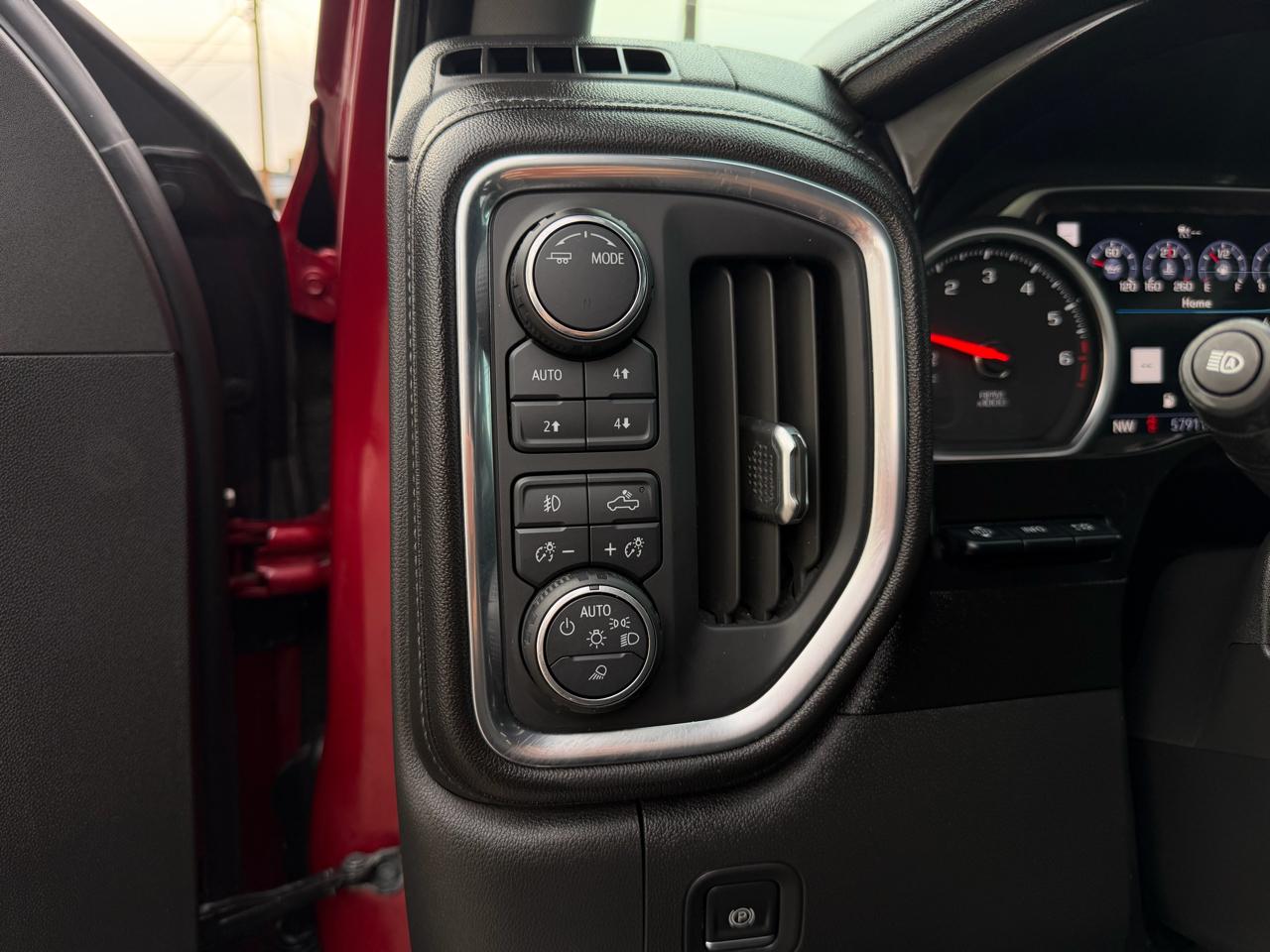 Chevrolet Silverado 1500 4WD Crew Cab 147" LTZ 2020