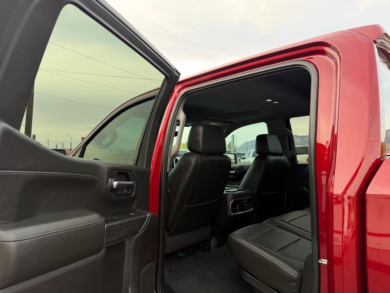 Chevrolet Silverado 1500 4WD Crew Cab 147" LTZ 2020