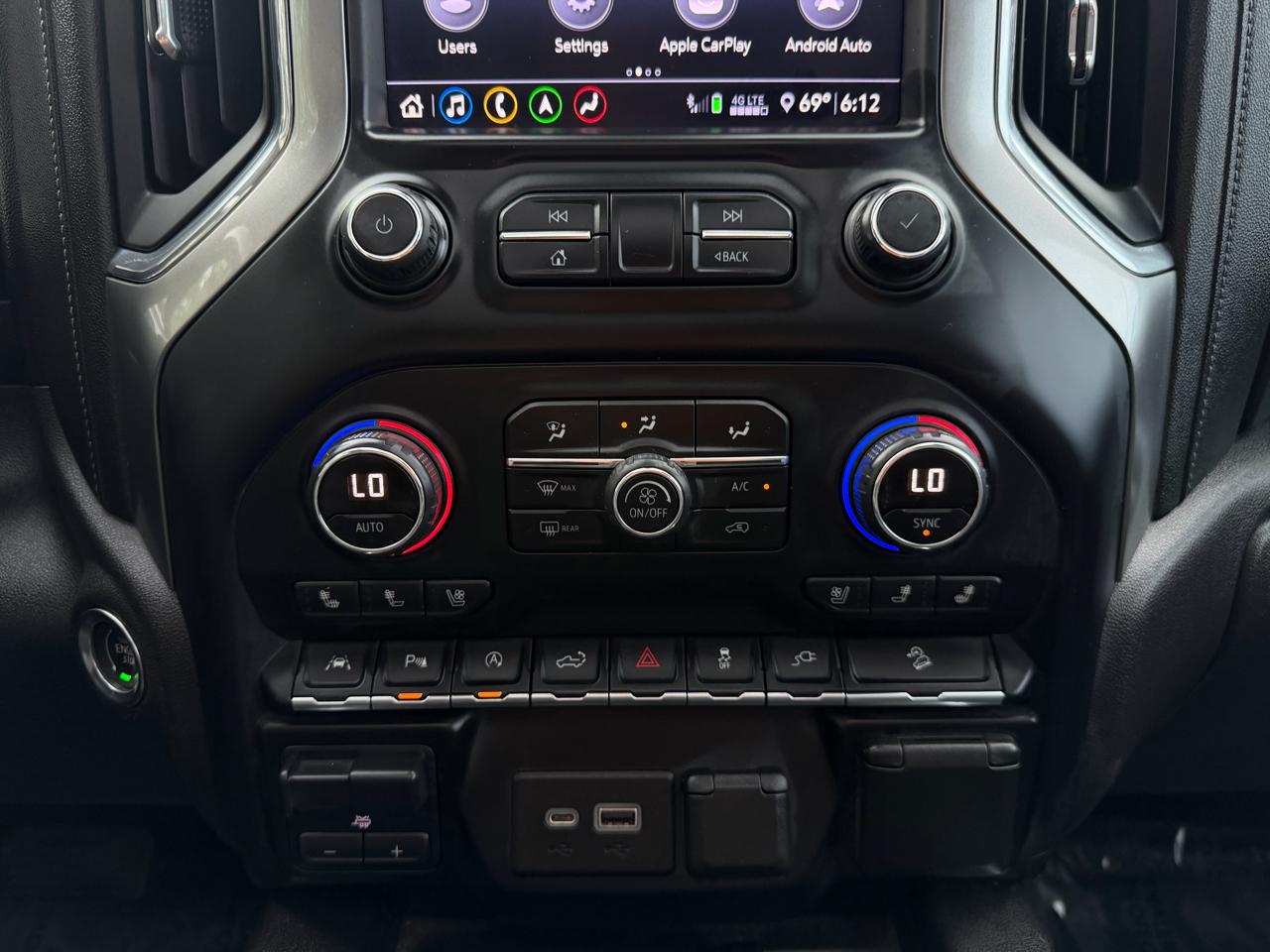 Chevrolet Silverado 1500 4WD Crew Cab 147" LTZ 2020