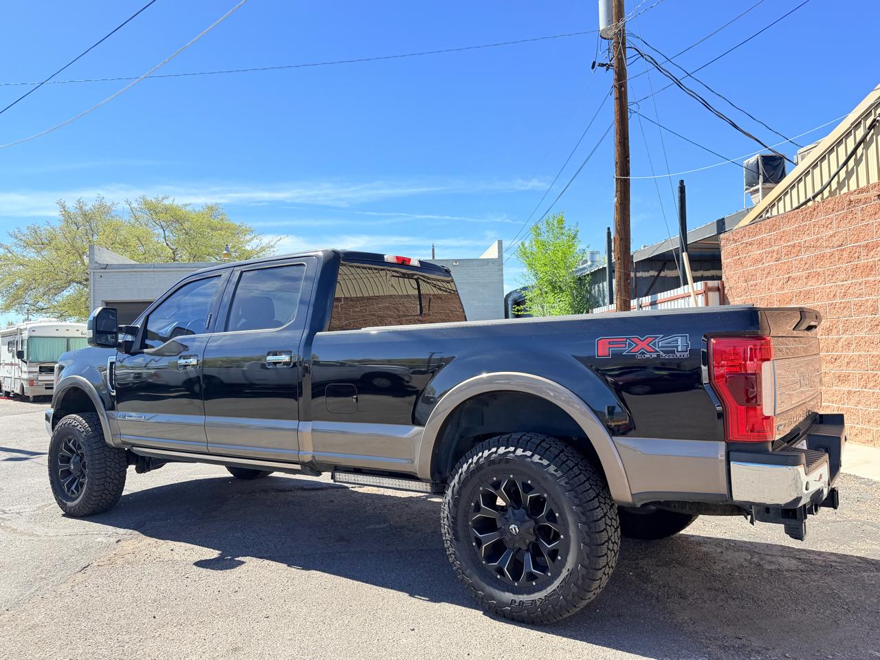 Ford Super Duty F-350 SRW King Ranch 4WD Crew Cab 8' Box 2019