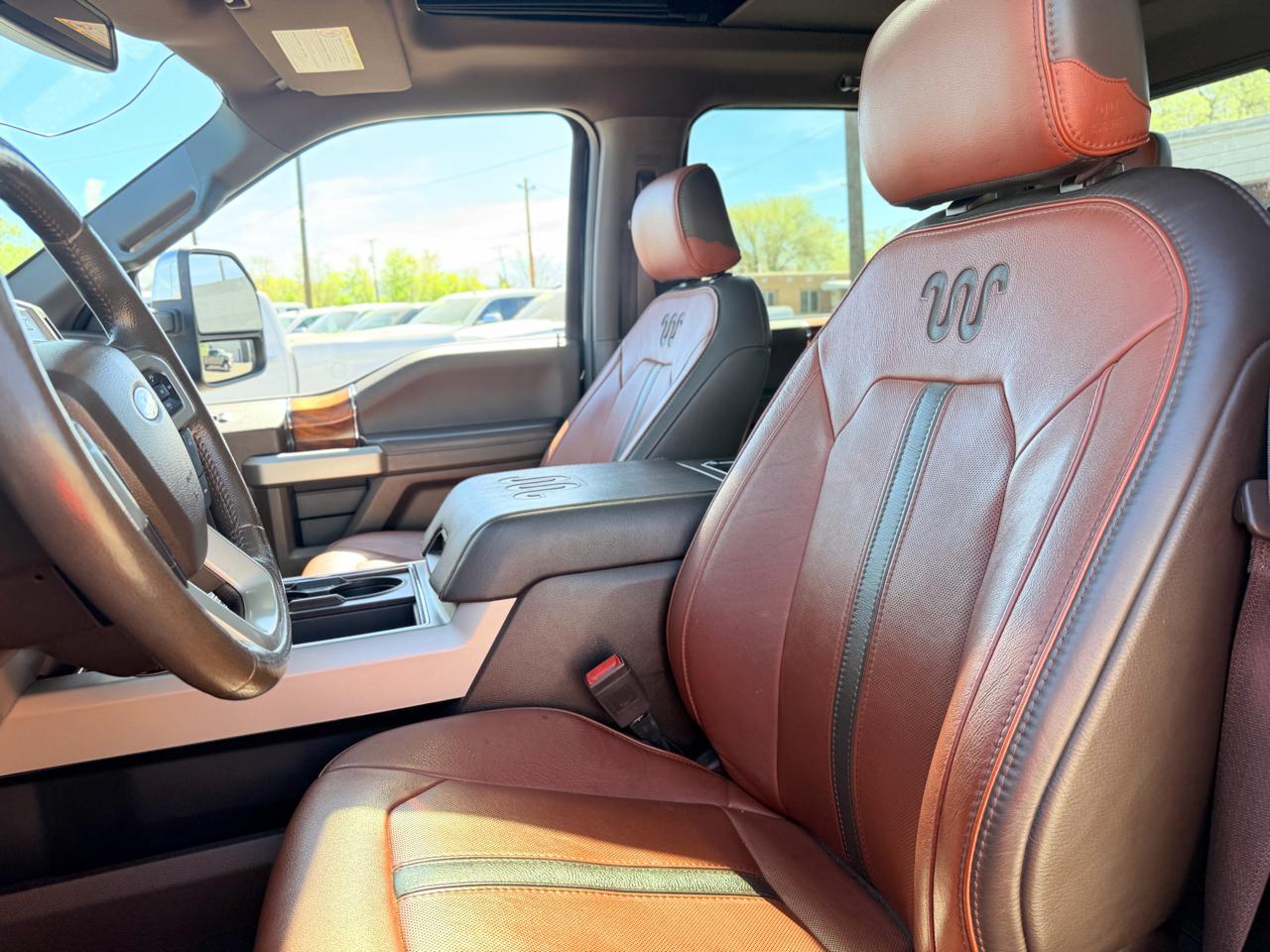 Ford Super Duty F-350 SRW King Ranch 4WD Crew Cab 8' Box 2019