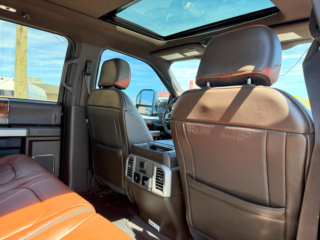 Ford Super Duty F-350 SRW King Ranch 4WD Crew Cab 8' Box 2019