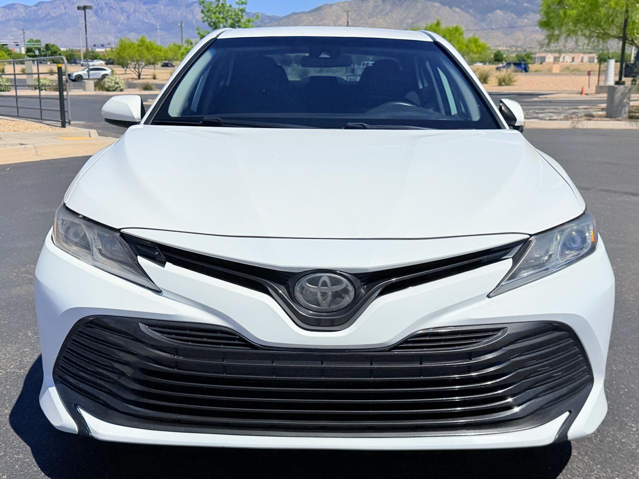 Toyota Camry XLE Auto (Natl) 2019