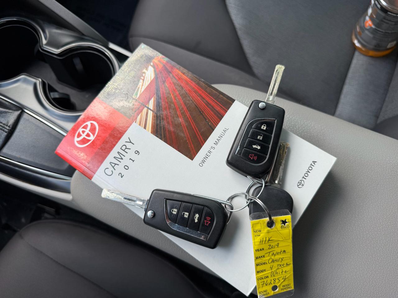 Toyota Camry XLE Auto (Natl) 2019