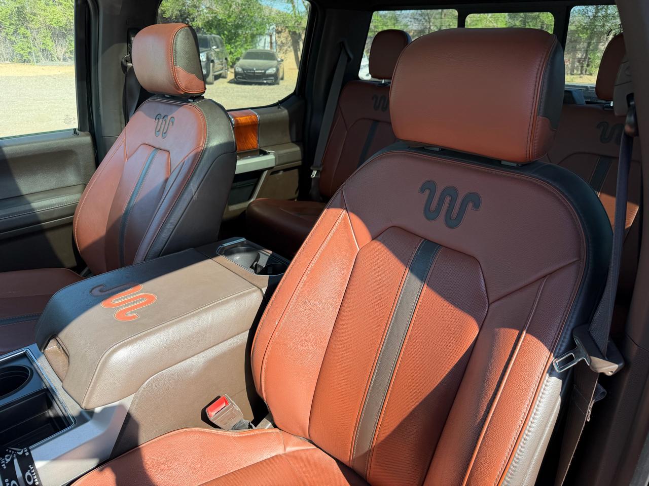 Ford Super Duty F-350 DRW King Ranch 4WD Crew Cab 8' Box 2018