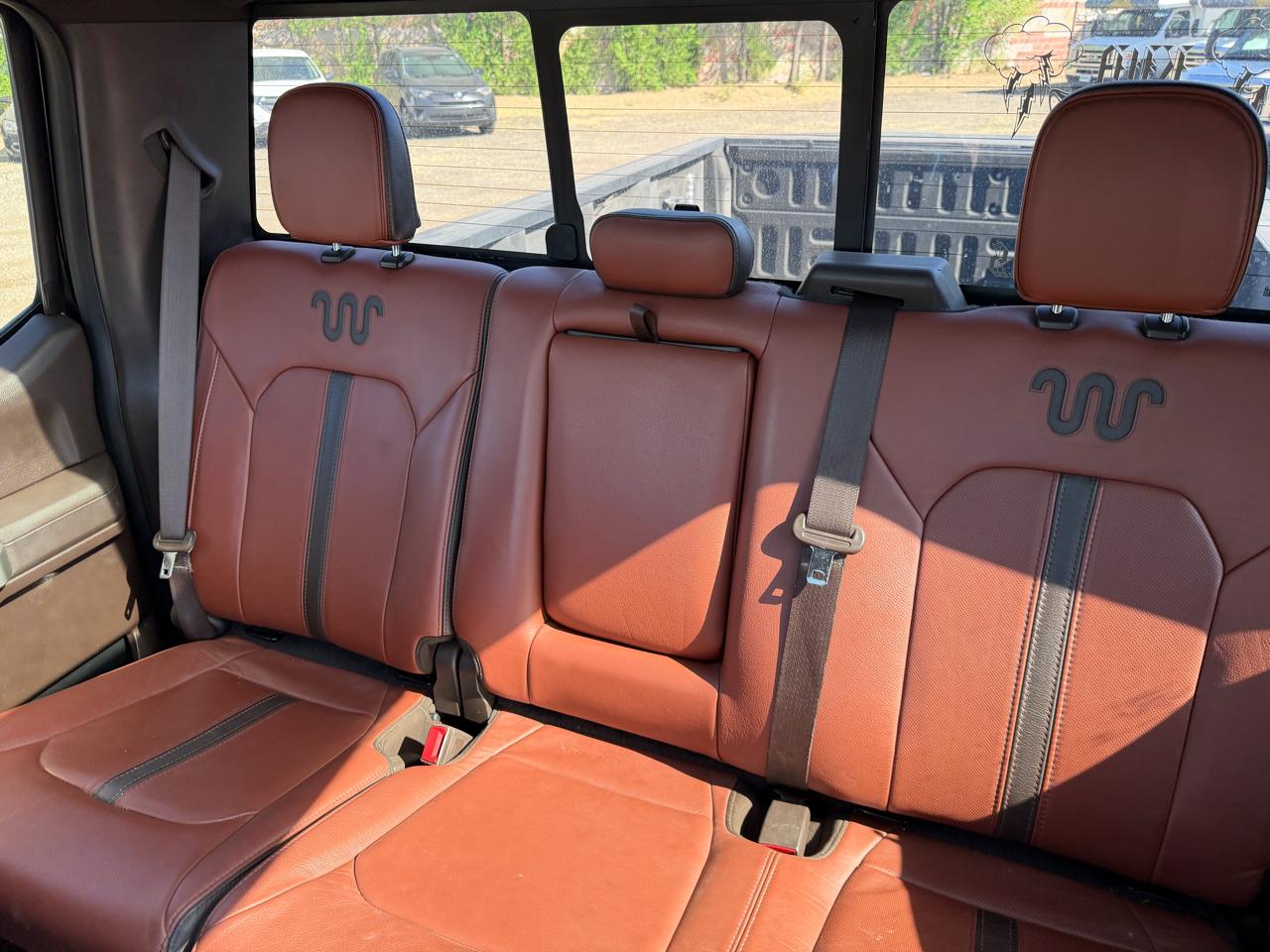 Ford Super Duty F-350 DRW King Ranch 4WD Crew Cab 8' Box 2018