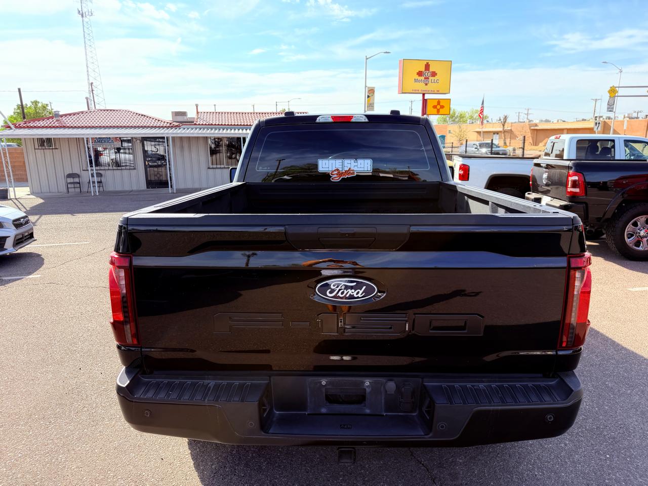 Ford F-150 XL 4WD Reg Cab 6.5' Box 2024