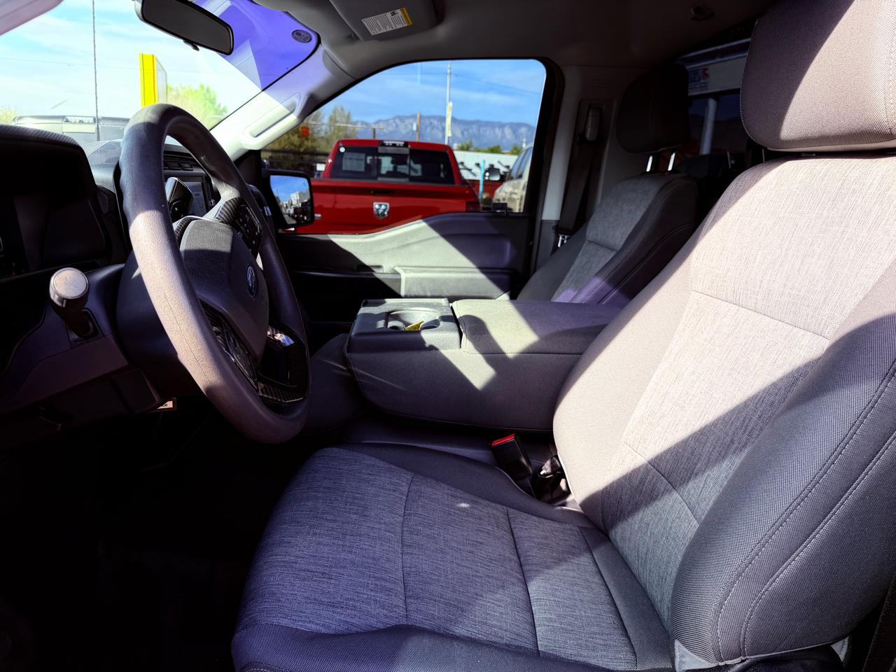 Ford F-150 XL 4WD Reg Cab 6.5' Box 2024